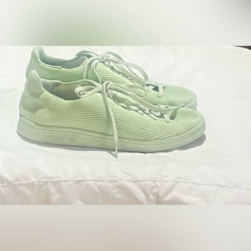 Adidas Light Green Knit Sneakers Women 10/ Men 8